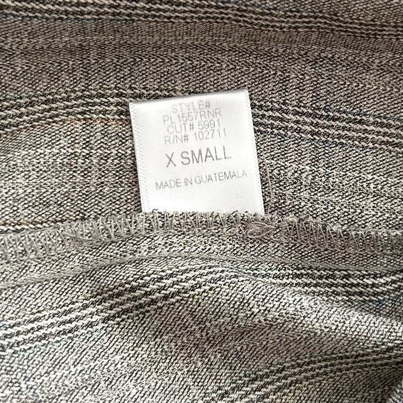 HARLOW & GRAHAM Plaid Bell Sleeve Top Extra Small - Picture 8 of 9